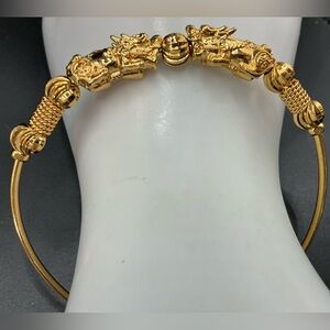 GOLD TONE CHINESE DRAGON MOTIF ADJUSTABLE BANGLE BRACELET